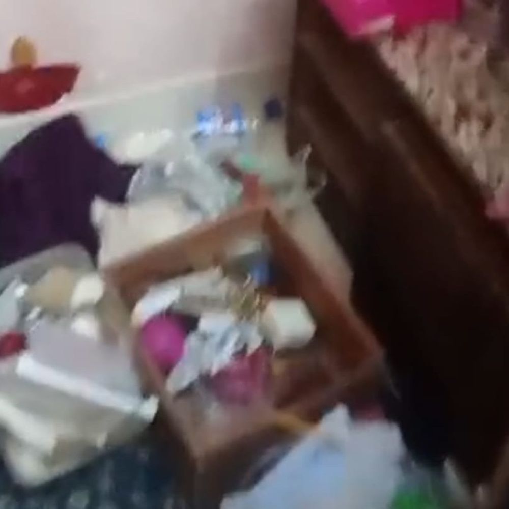 लखनऊ में बंद घर को चोरों ने बनाया निशाना:शादी में शामिल होने गया था परिवार, नगदी व लाखों के जेवरात चोरी