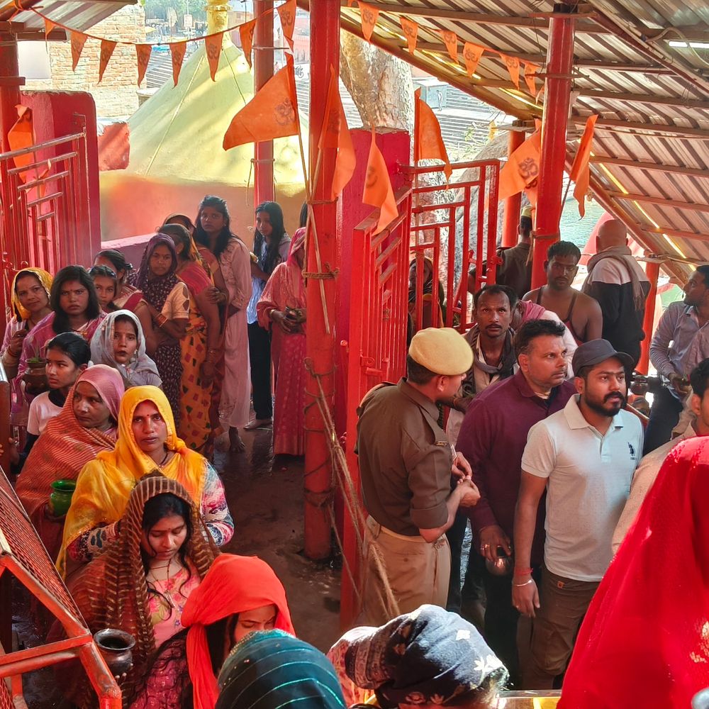 मत गजेंद्र नाथ मंदिर में जबलपुर बैंड पर निकलेगी बारात:चित्रकूट में सुबह 4 बजे से मंदाकिनी नदी के जल जलाभिषेक