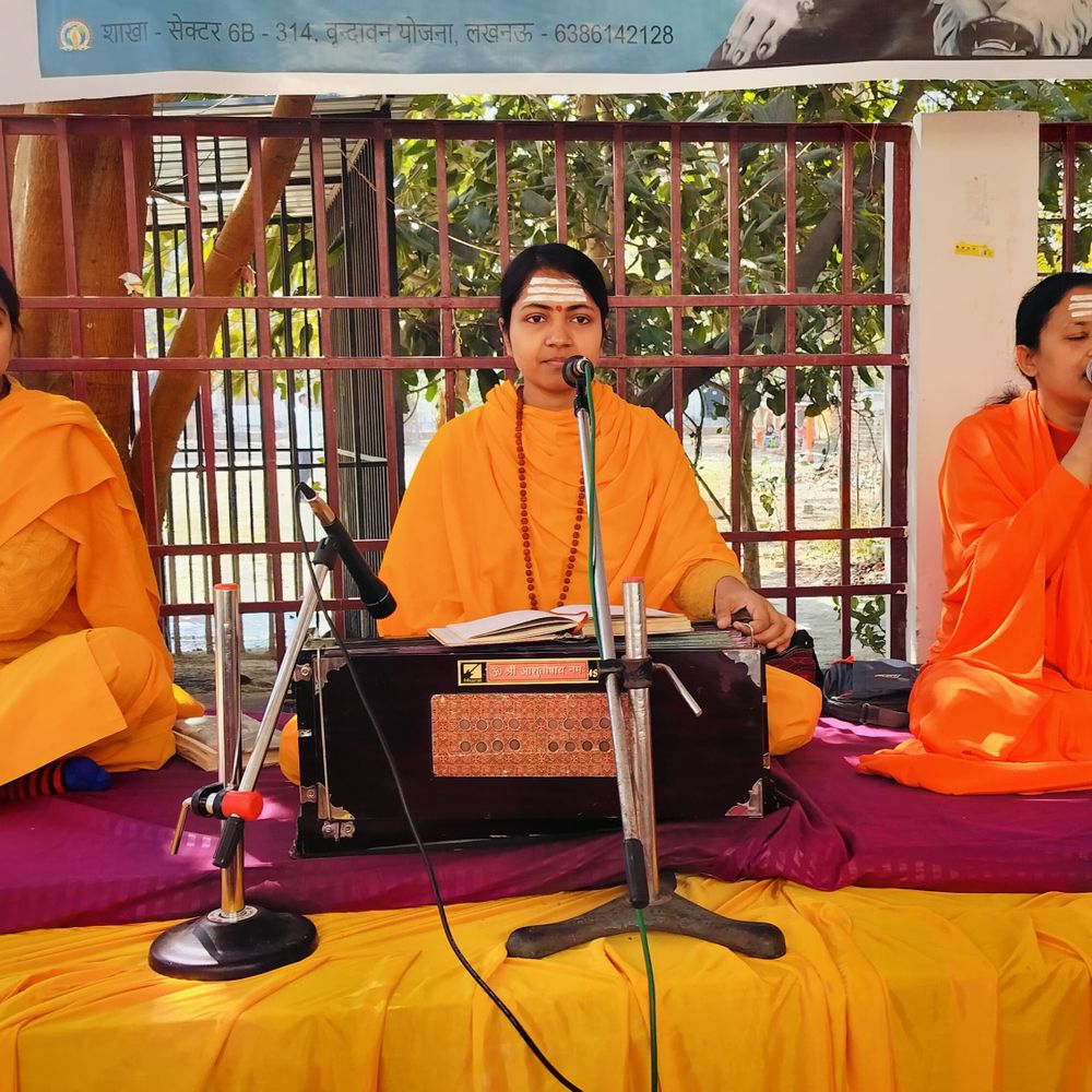 लखनऊ में महाशिवरात्रि पर नशा विरोधी अभियान:दिव्य ज्योति जाग्रति संस्थान ने दिया जागरूकता का संदेश