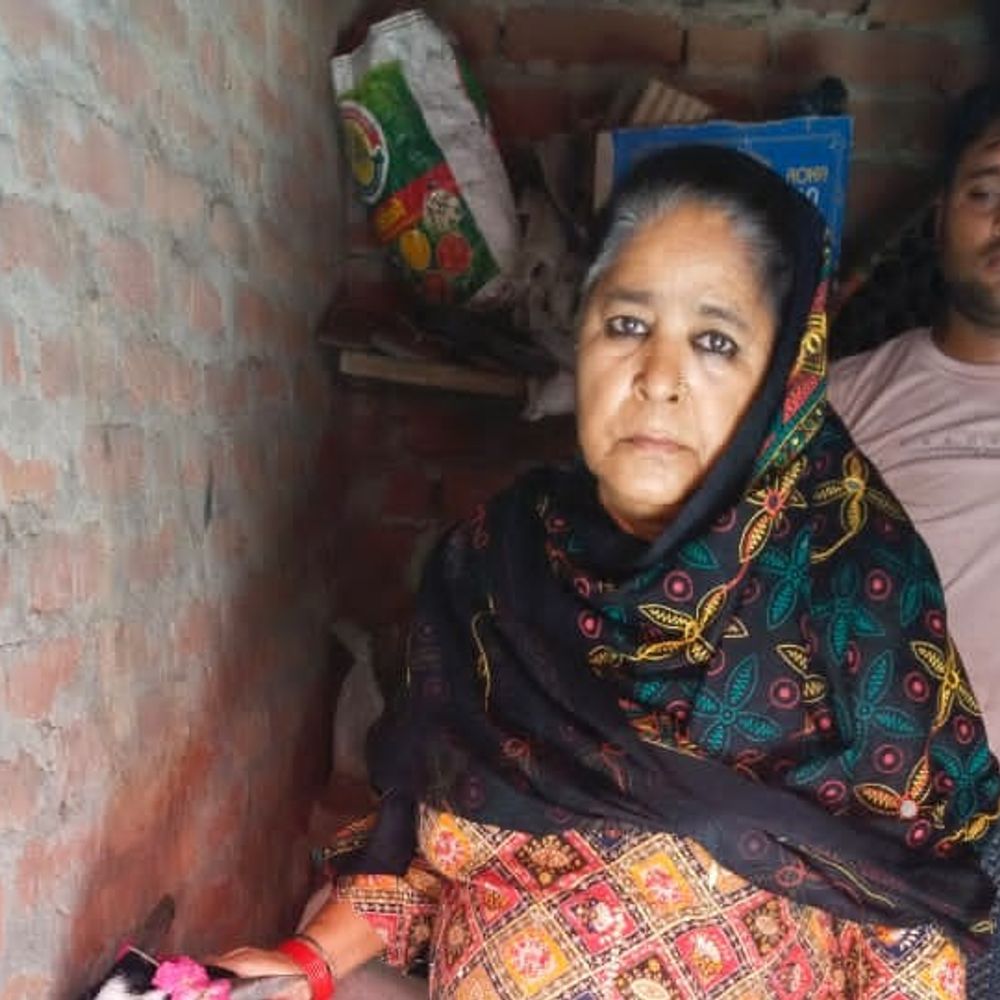 महिला ने बीड़ी पीकर फेंका, पटाखा गोदाम में हुआ धमाका:रायबरेली में एक महिला की मौत, पांच घायल; फॉरेंसिक रिपोर्ट से हुआ खुलासा