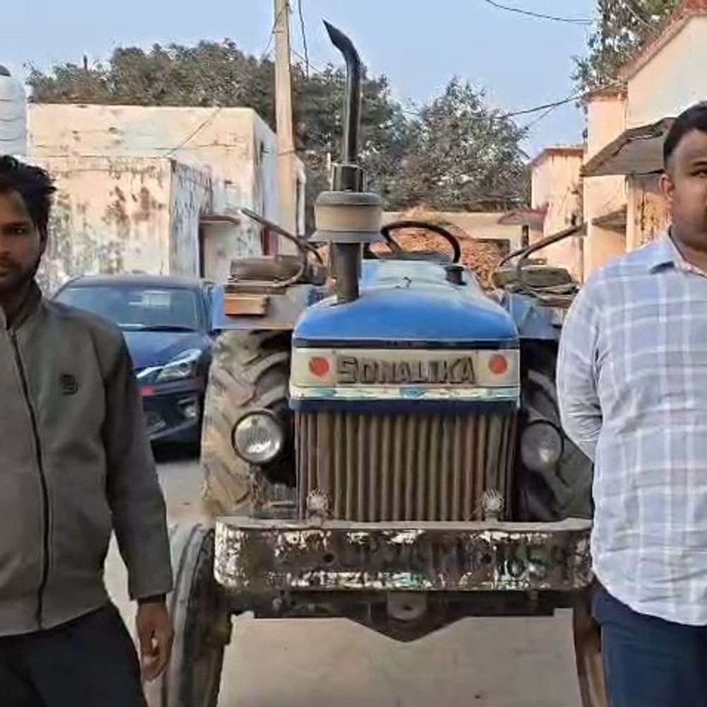 पीलीभीत में अवैध खनन पर कार्रवाई:एसडीएम ने मिट्टी से भरा ट्रैक्टर-ट्रॉली जब्त किया