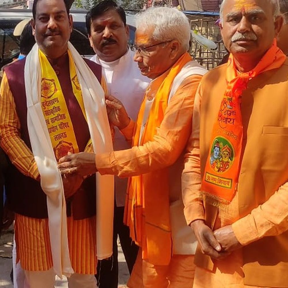 लखनऊ के ओमकारेश्वर मंदिर में महाशिवरात्रि पर रामचरितमानस पाठ:धार्मिक माहौल में हुआ समापन, श्रद्धालुओं को मिला प्रसाद