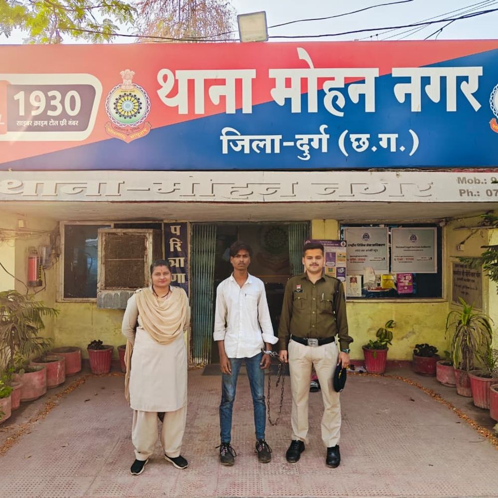 दुर्ग में हथियार लहराने वाले 5 आरोपी गिरफ्तार:  पुलिस ने वनांचल सिटी और सब्जी मंडी से की कार्रवाई – durg-bhilai News