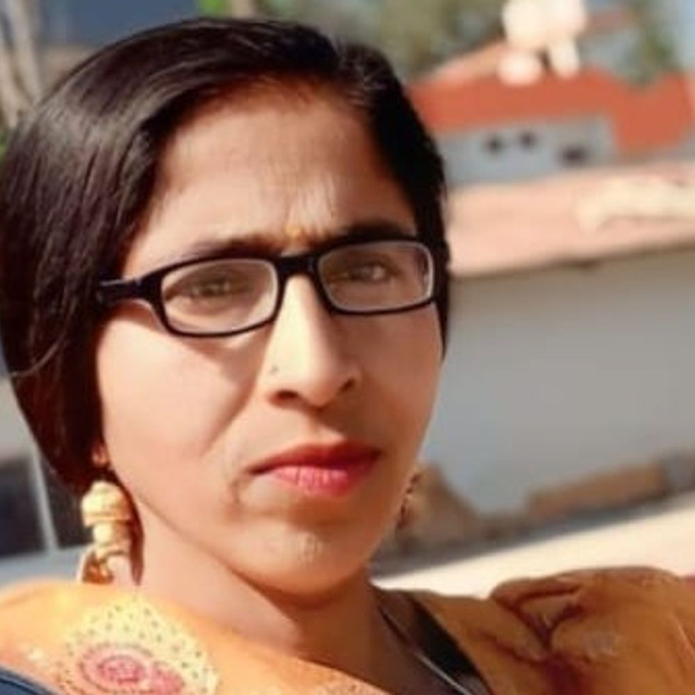 महिला की संदिग्ध हालात में जलकर मौत:बेटे ने परिवार पर लगाए गंभीर आरोप, पुलिस जांच में जुटी