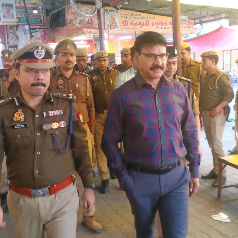 पुलिस आयुक्त ने पनकी मंदिर, थाने का निरीक्षण किया:ड्यूटी में लापरवाही पर पुलिसकर्मियों को सख्त कार्रवाई की चेतावनी दी