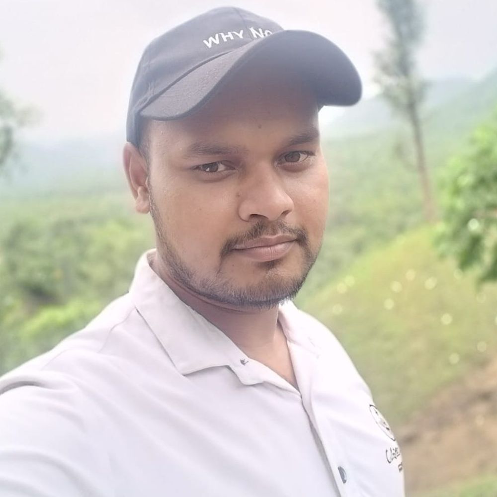 कौशांबी में बाइक डिवाइडर से टकराई, युवक की मौत:प्रयागराज जाने के लिए घर से निकला था, जून में होनी थी शादी