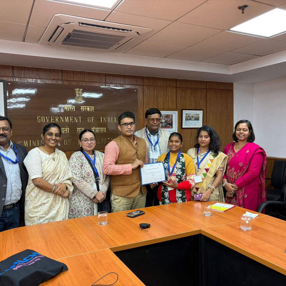 चंदौली की छात्रा लक्ष्मी ने दिल्ली में दिया प्रेजेंटेशन:बाल संरक्षण पर साझा किए अनुभव, बाल विवाह रोकने पर जोर