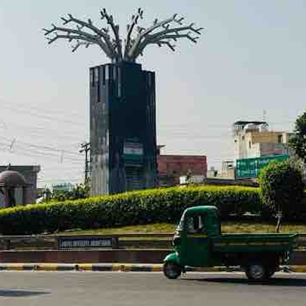 आधार बायोमेट्रिक में फिंगरप्रिंट मिलान में दिक्कत:बुजुर्गों को बैनामा कराने में हो रही परेशानी, 35% तक कम हो रही रजिस्ट्री