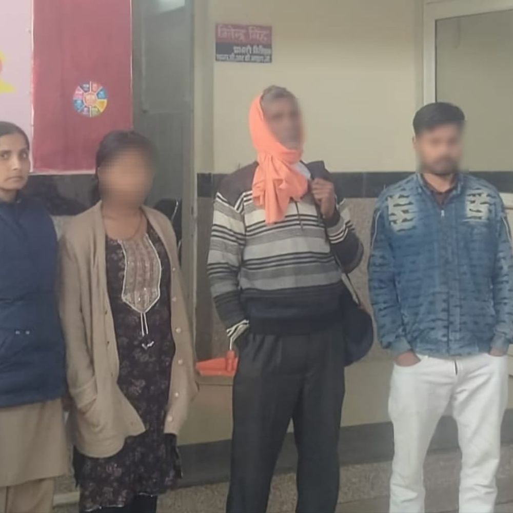 मथुरा में जीआरपी ने लापता किशोरी को बरामद किया:परिजनों से नाराज होकर रेलवे स्टेशन पहुंची थी