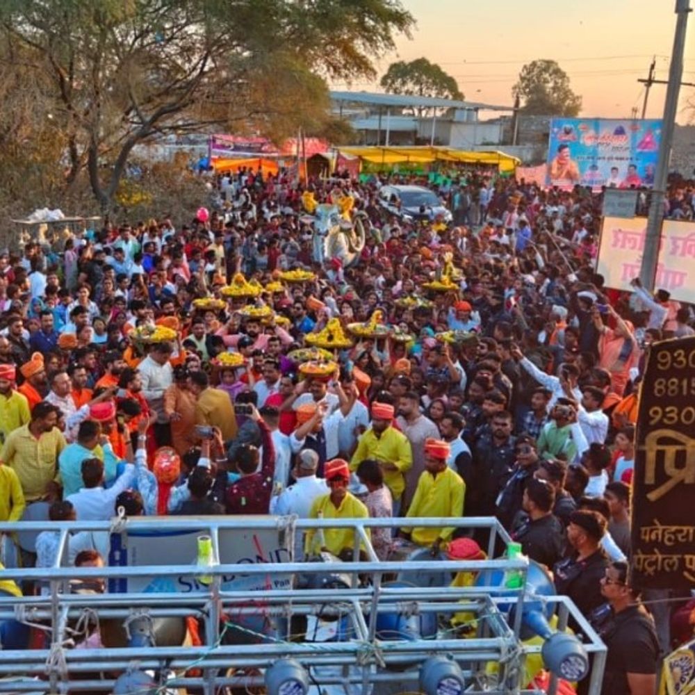 कटनी में थाल में शिवलिंग लेकर निकले श्रद्धालु:  बरही में ‘मसाला खोपड़ी’ रथ पर सवार हुए भोलेनाथ; विजयनाथ धाम में हुआ शिव-पार्वती वरमाला उत्सव – Katni News