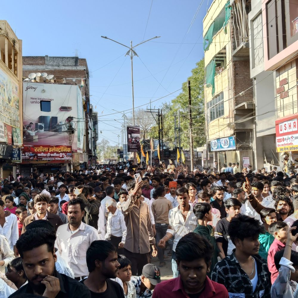 अशोकनगर में निकली भव्य शिव बारात:  हजारों भक्त हुए शामिल; भूत-प्रेत बनकर नाचे श्रद्धालु, चंदेरी में बच्चों ने भी निकाली रैली – Ashoknagar News