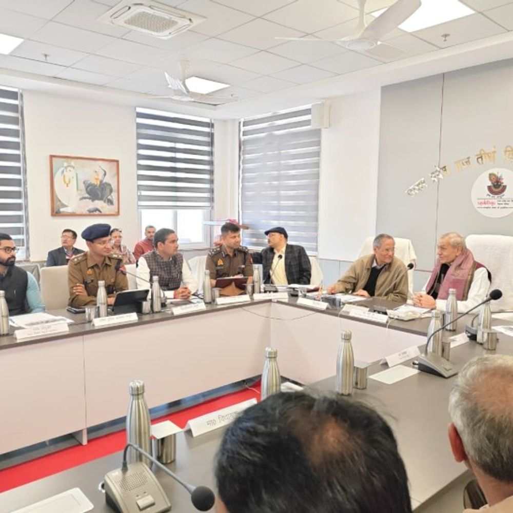 रंगोत्सव की कैबिनेट मंत्री ने की समीक्षा:पुलिस कर्मियों से कहा श्रद्धालुओं से करें मृदुल व्यवहार, 24 फरवरी से 12 मार्च तक खेली जाएगी ब्रज में होली