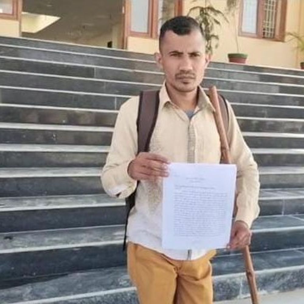 शामली में आयुष्मान कार्ड से फर्जीवाड़ा करने का आरोप:दिव्यांग ने डीएम से की निजी अस्पताल पर रुपए निकालने की शिकायत