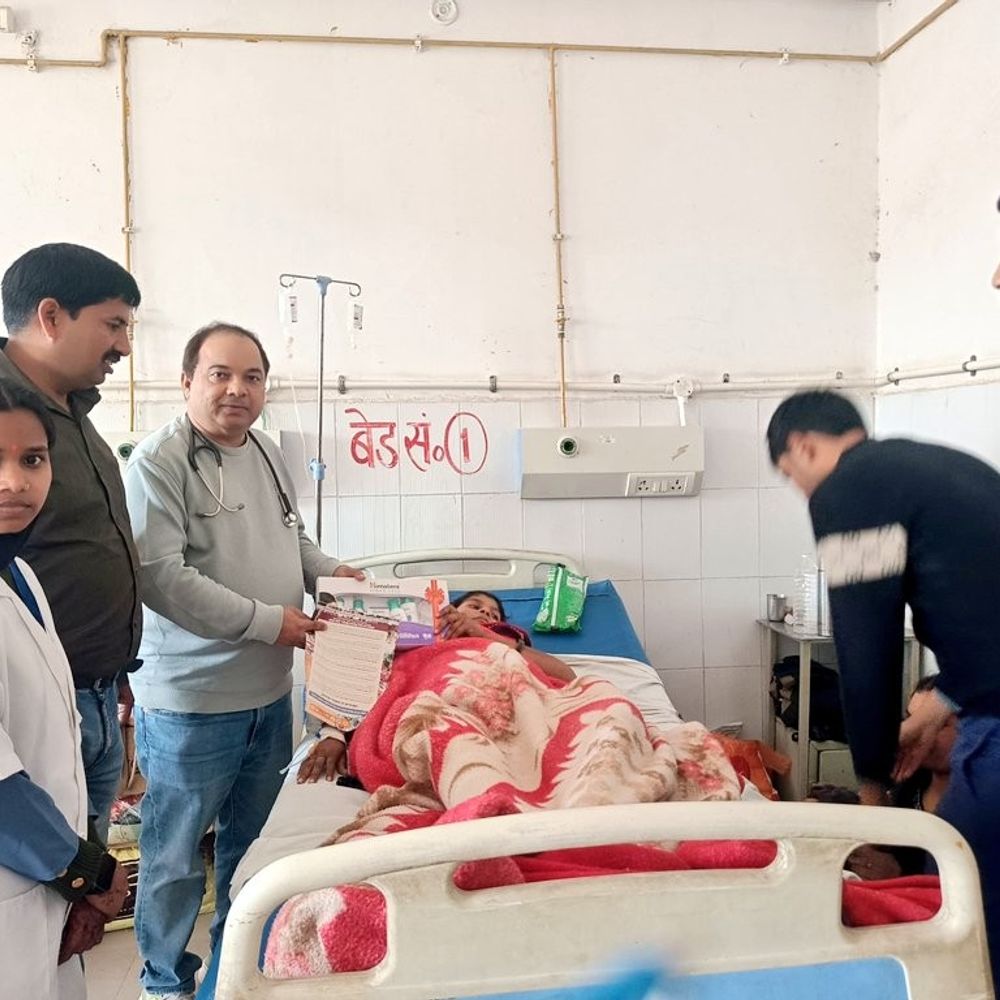 गौरीगंज जिला अस्पताल में कन्या जन्मोत्सव:नवजात बच्चियों की माताओं को बेबी किट देकर किया सम्मानित