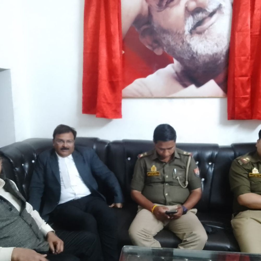 फर्रुखाबाद में कांग्रेस शहर अध्यक्ष नजरबंद:लखनऊ में विधानसभा घेराव में जाने से पुलिस ने रोका