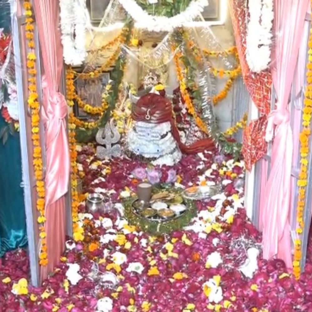 महाशिवरात्रि के बाद काकादेव में भगवान शिव का 'रिसेप्शन':हिंदू सम्मेलन में एकजुटता की हुंकार, 45 यूनिट रक्तदान कर दिया सेवा का संदेश