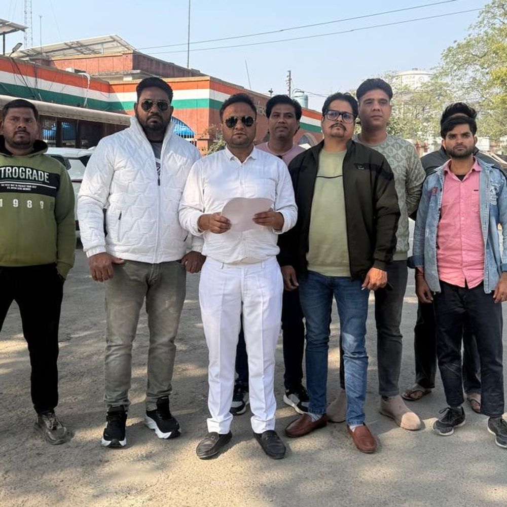 सत्यकाम स्कूल के छात्रों का संकट मर भविष्य:मैनेजमेंट विवाद पर अंकित चौधरी ने डीएम से की शिकायत, कहा- समाधान नहीं तो आंदोलन करेंगे