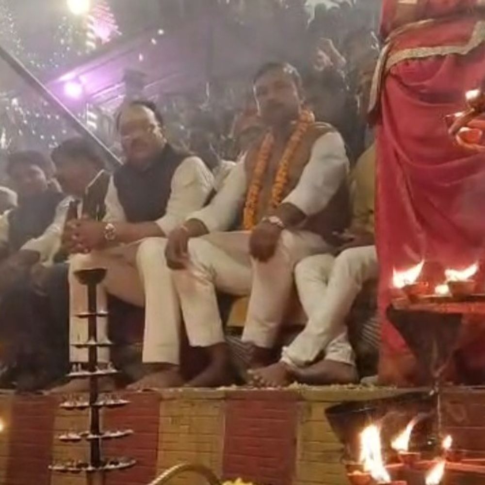 महाशिवरात्रि पर ज्ञानपुर में गंगा आरती:विधायक-अधिकारी शामिल, दशा सुमेर घाट की तर्ज पर आयोजन