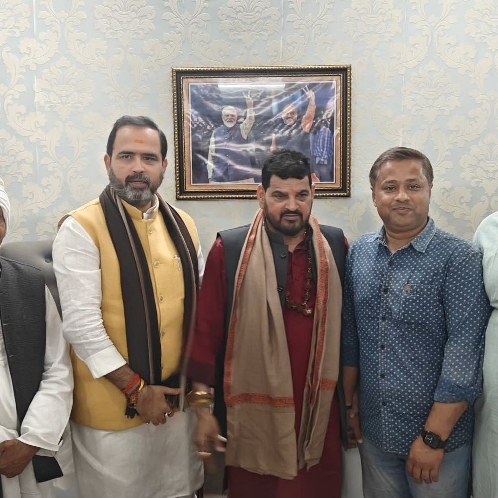 चित्रकूट में हेलीपैड निर्माण के दौरान बच्चे की मौत:बृजभूषण शरण दंगल को दंगल प्रतियोगिता में शामिल होना था, हेलीकॉप्टर का हेलीपैड बनाते समय हादसा