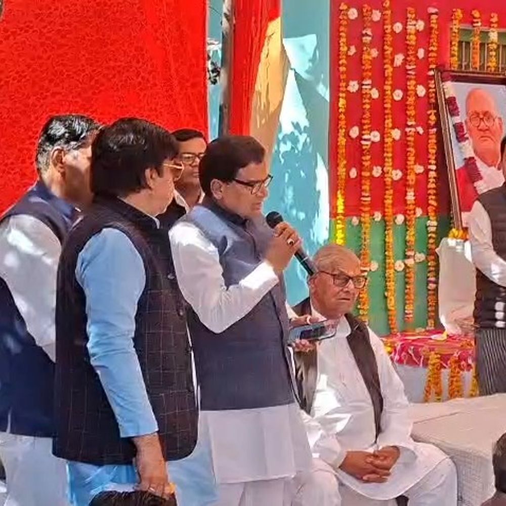 प्रो. रामगोपाल यादव का केंद्र पर हमला:मैनपुरी में बोले- ट्रेड डील से किसान पर मार, बजट दो-तीन लोगों के लिए