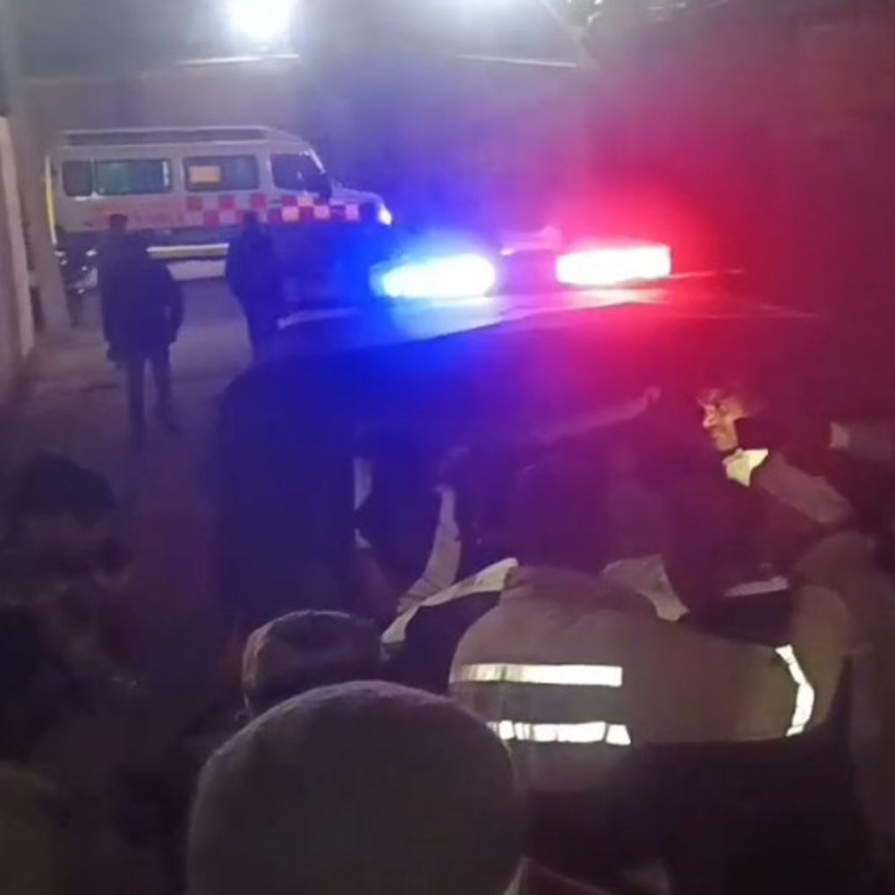 एटा में ट्रक ने बाइक सवार को रौंदा, मौत:भतीजी की शादी के कार्ड बांटने जाते समय हादसा, 18 फरवरी को होनी थी शादी