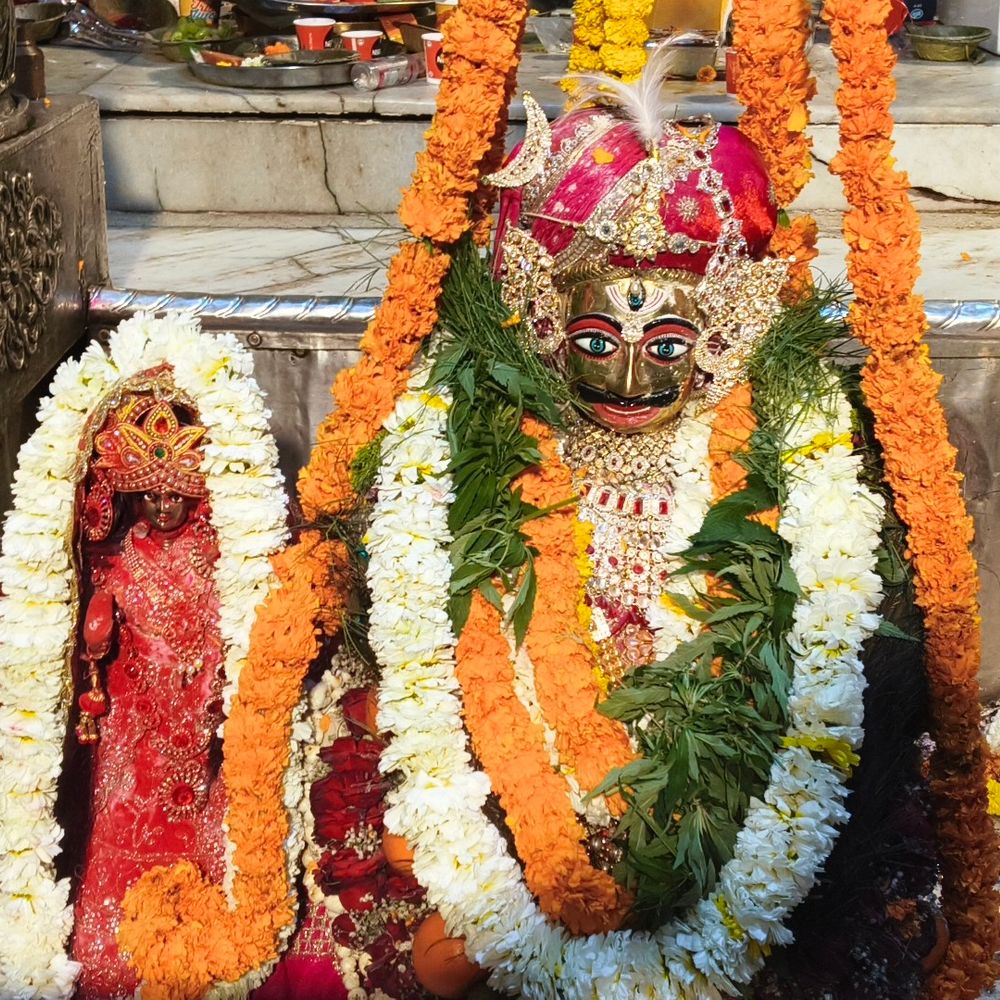 मिर्जापुर बूढ़ेनाथ मंदिर में महाशिवरात्रि पर चार प्रहर पूजा:हरिद्वार समेत कई जनपदों से जुटे भक्त, जागरण में उमड़ी भीड़