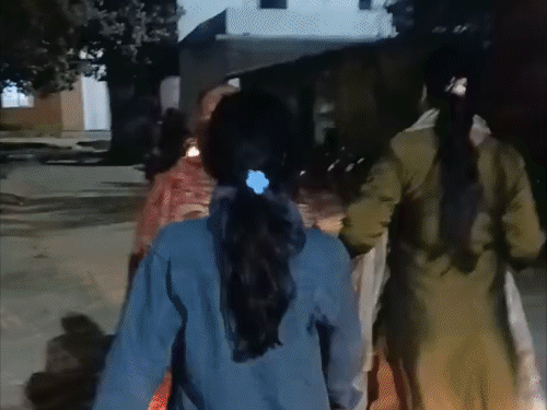 यूपी की ऑर्केस्ट्रा डांसर के साथ बिहार में गैंगरेप:जबरन शराब पिलाई, बाइक से खेत में ले गए; 3 लोगों ने मारपीट कर संबंध बनाए