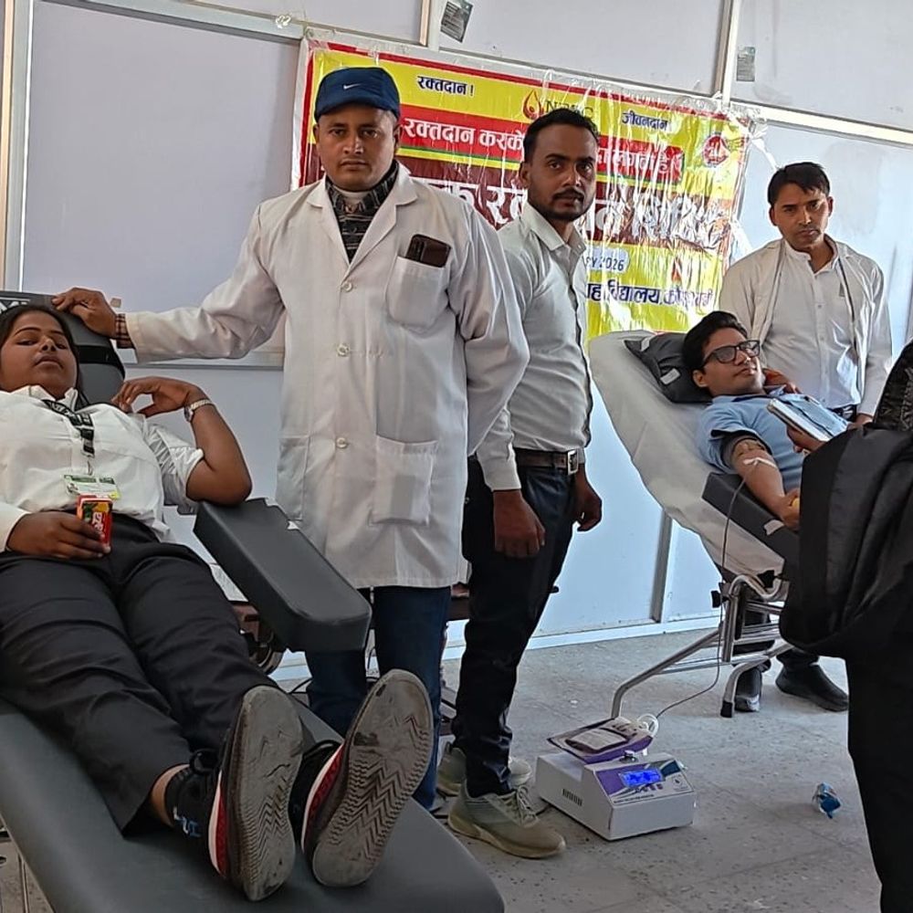 कौशांबी में 20 लोगों ने किया रक्तदान:स्वशासी राज्य चिकित्सा महाविद्यालय ने डॉ. रिजवी कॉलेज में लगाया शिविर