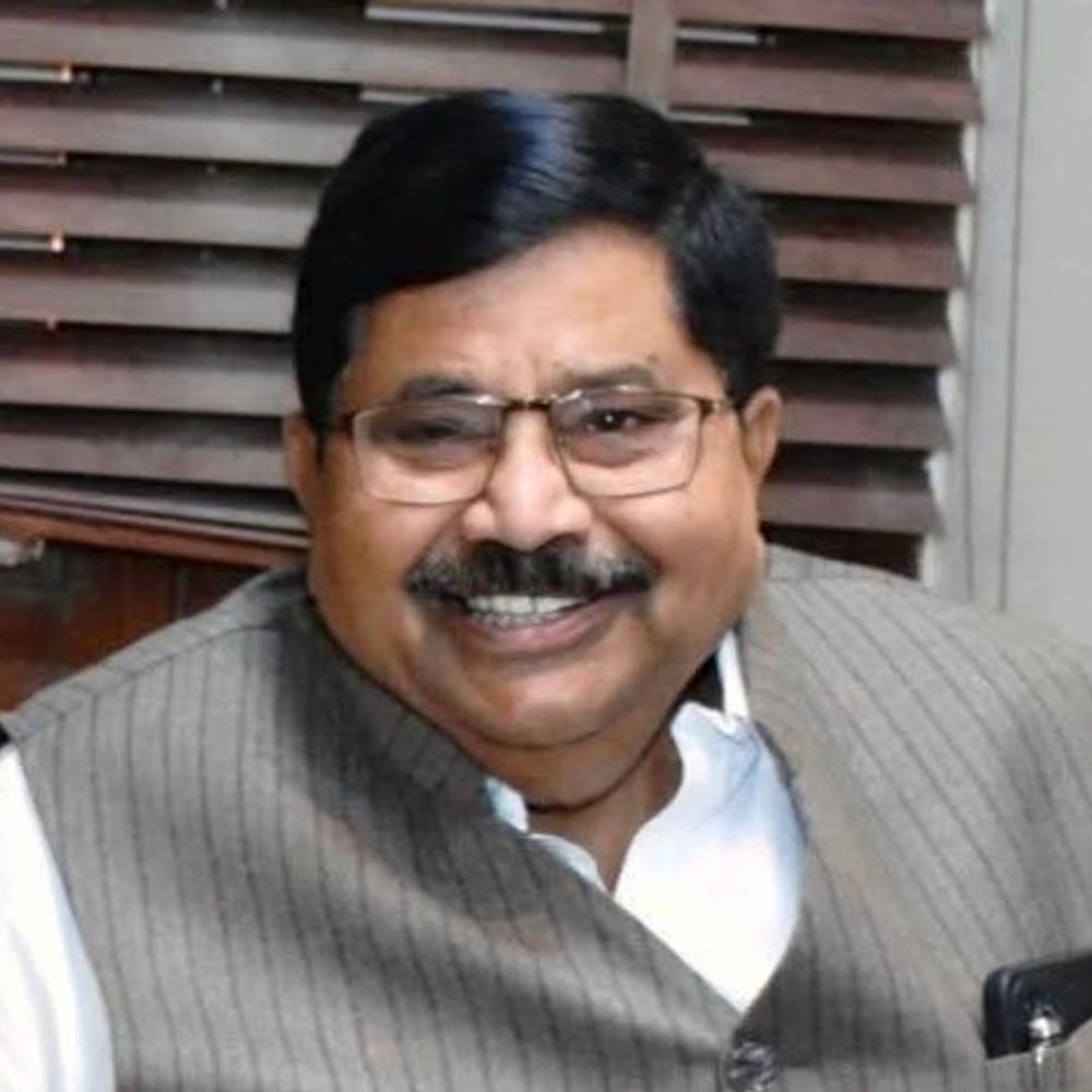 बलिया सपा विधायक देंगे शादी की सालगिरह पार्टी:अखिलेश यादव के कहने पर लखनऊ सपा कार्यालय में होगा आयोजन