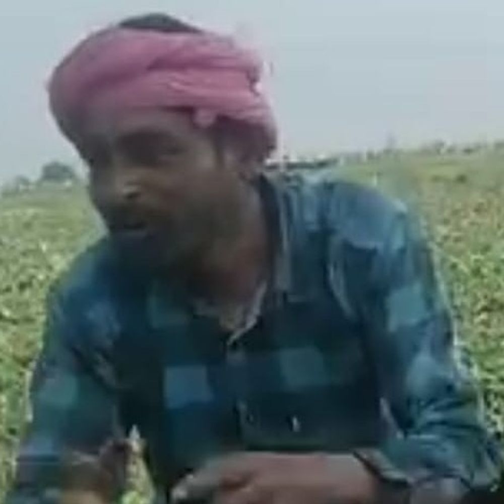 जालौन में मजदूर की संदिग्ध परिस्थितियों में मौत:घर में फंदे से लटका मिला शव, अविवाहित था, मजदूरी करता था युवक