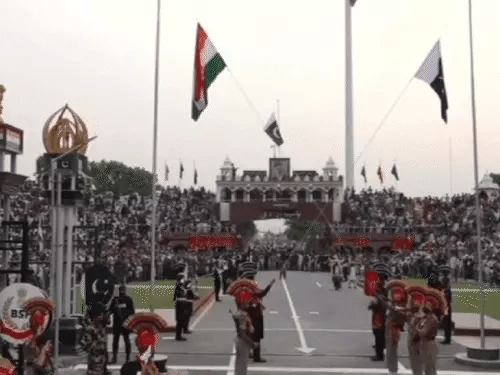 अटारी-वाघा बॉर्डर रिट्रीट सेरेमनी का समय बदला:  अब शाम 5 बजे शुरू होगी परेड; मौसम और सूर्यास्त को देखते हुए फैसला – Amritsar News