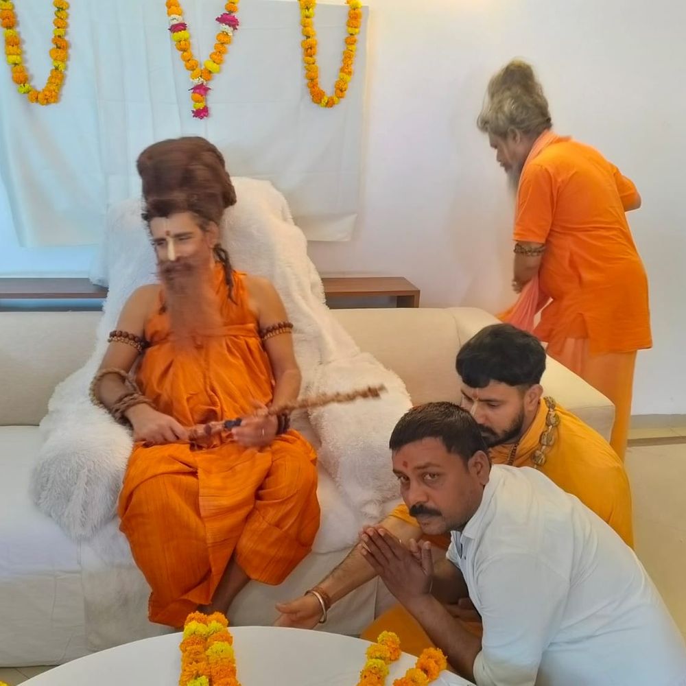 योगी-शंकराचार्य विवाद पर रितेश्वरानंद बोले-‘संवाद से सुलझेंगे मतभेद’:घटनाक्रम को सकारात्मक दृष्टिकोण से देखने की बात कही