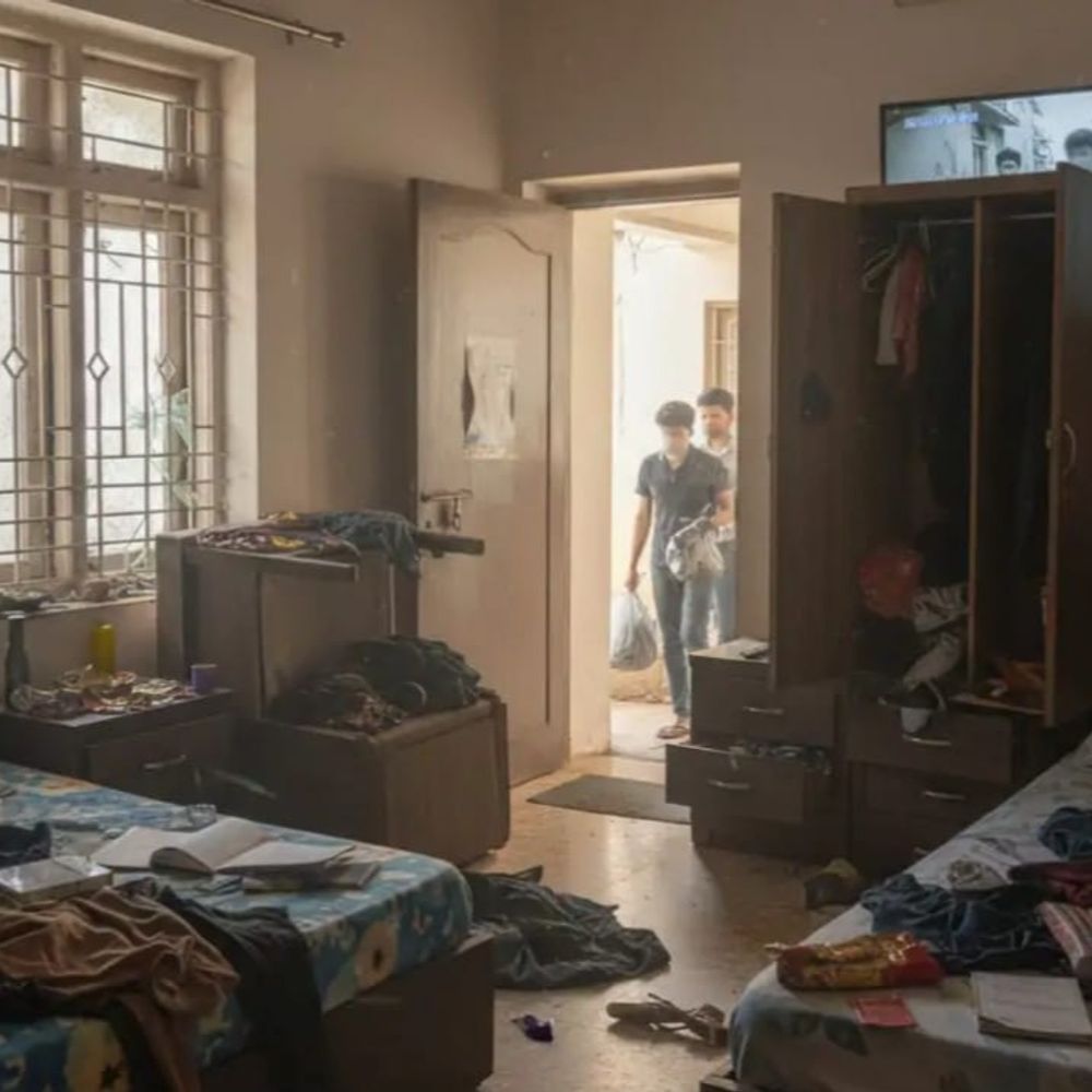 लखनऊ में बंद मकान से 20 लाख के जेवर चोरी:बारात में शामिल होने गया परिवार, महाराष्ट्र से आई बहन के जेवर भी ले उड़े चोर