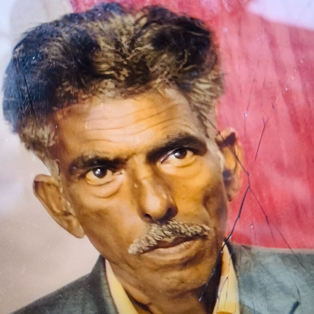 लखनऊ में बुजुर्ग ने पानी समझकर कीटनाशक पिया, मौत:बेटे ने चाचा पर लगाया हत्या का आरोप, डेढ़ महीने पहले हुआ था विवाद