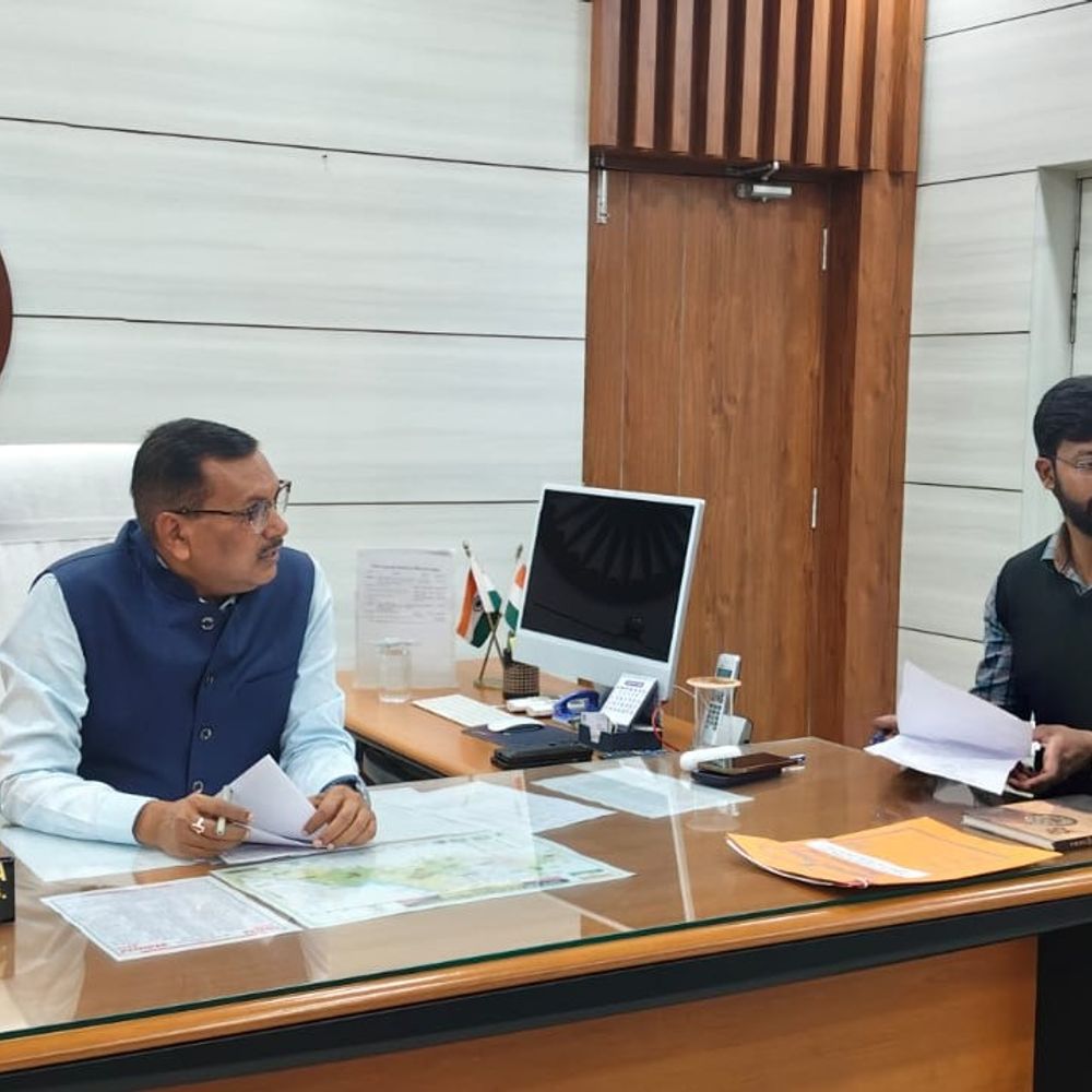 गोपालगंज में मैट्रिक वार्षिक परीक्षा शुरू:  35 केंद्रों पर 43 हजार परीक्षार्थी होंगे शामिल, अभिभावकों की आवाजाही पर निगरानी रखने का निर्देश – Gopalganj News