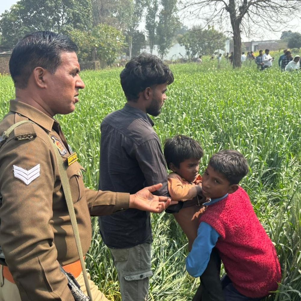गोंडा में लापता चार बच्चे बरामद:सरसों के खेत में मिले, पुलिस ने सभी को मेडिकल के लिए भेजा