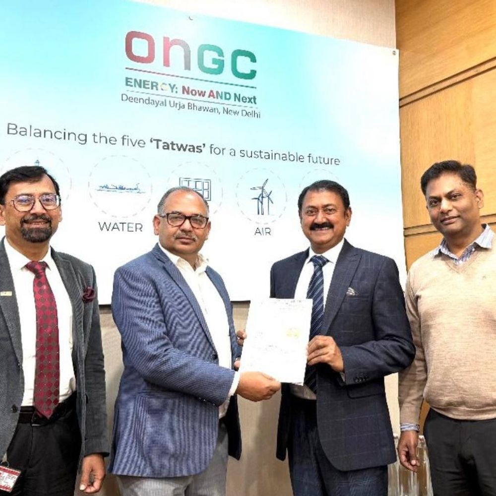 देवरिया में विश्व का पहला ग्रामीण ओलंपिक तीरंदाजी हॉस्टल:ओएनजीसी-एसएसएआईटी के बीच समझौता, ग्रामीण प्रतिभाओं को मिलेगा मंच