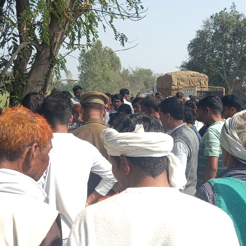 हरदोई में ट्रैक्टर ने बुजुर्ग को रौंदा, मौत:सड़क किनारे ट्रैक्टर छोड़कर ड्राइवर मौके से फरार