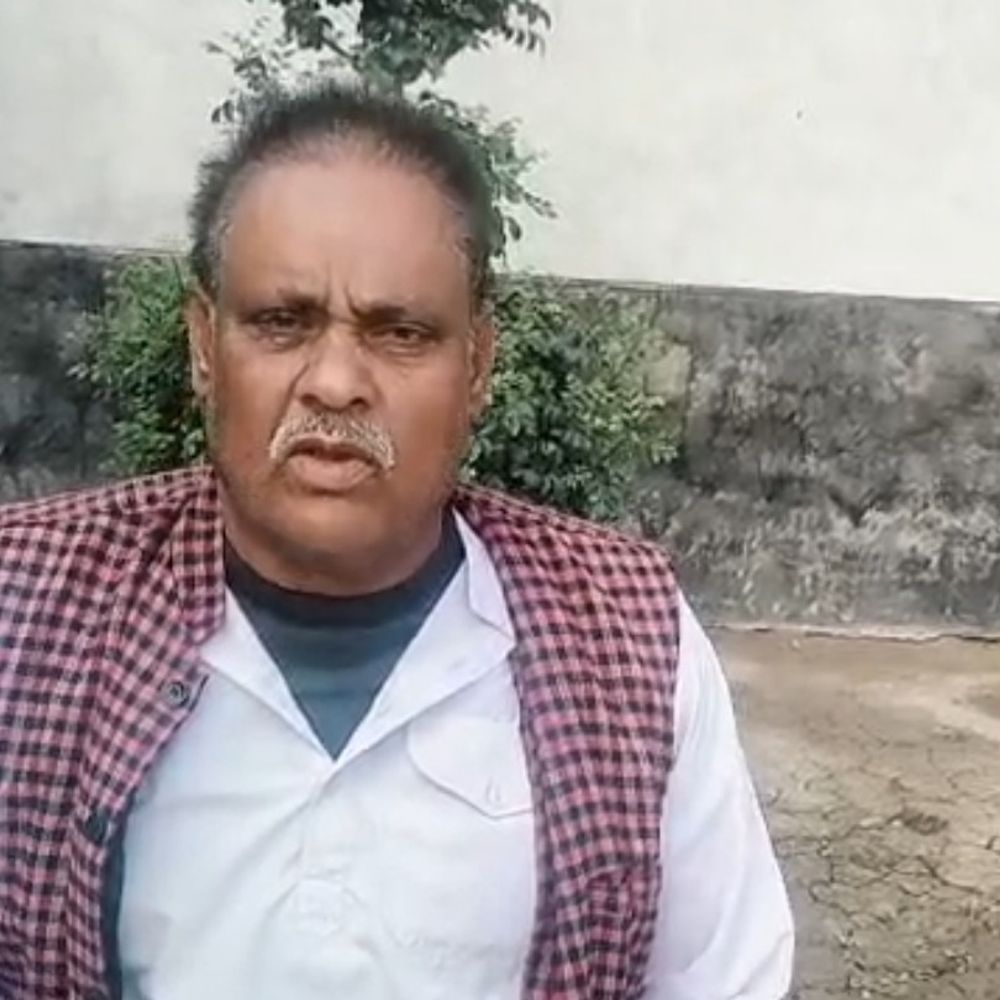 फीस बकाया होने पर छात्राओं को नहीं मिला प्रवेश पत्र:अभिभावकों ने लगाई गुहार, अधिकारियों ने शुरू की जांच