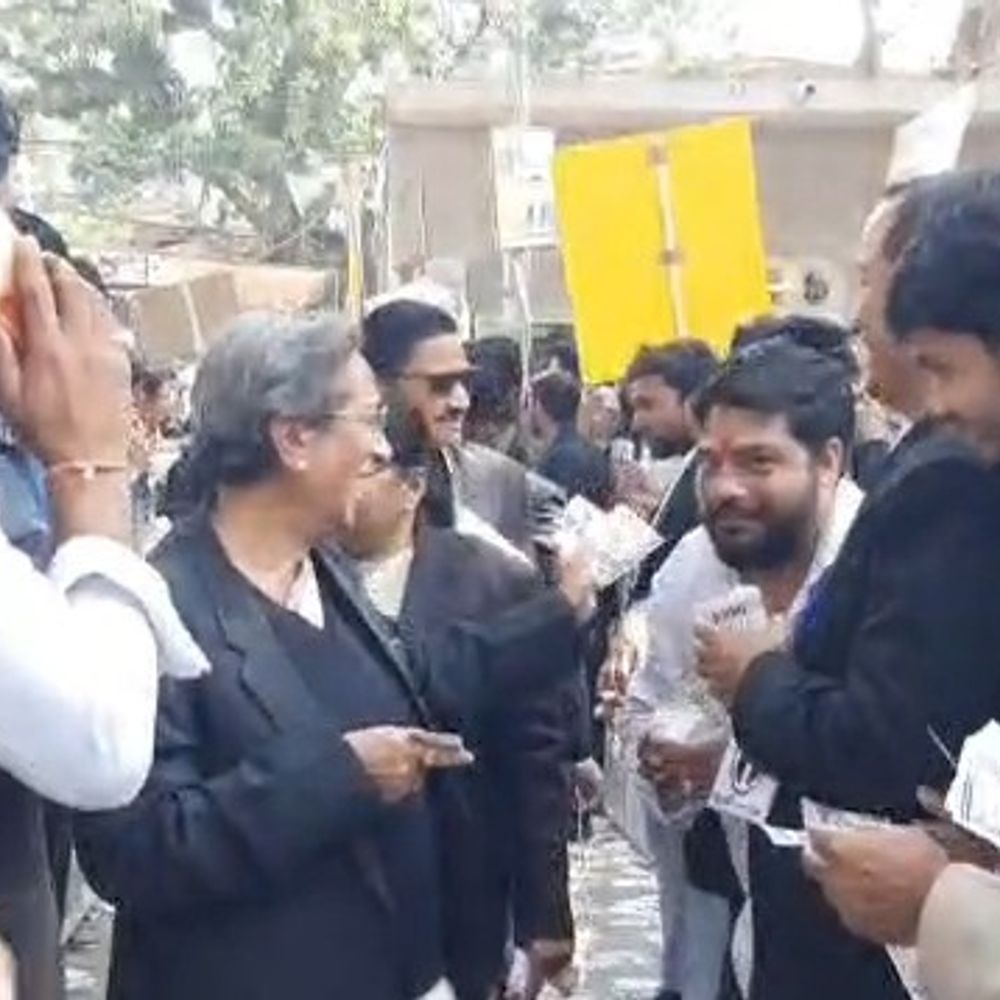 मेरठ बार चुनाव: हाईकोर्ट बेंच की मांग 40 साल पुरानी:वरिष्ठ अधिवक्ताओं ने कहा- केंद्र-प्रदेश में एक सरकार, फिर भी समाधान नहीं, अब उम्मीद भी नहीं