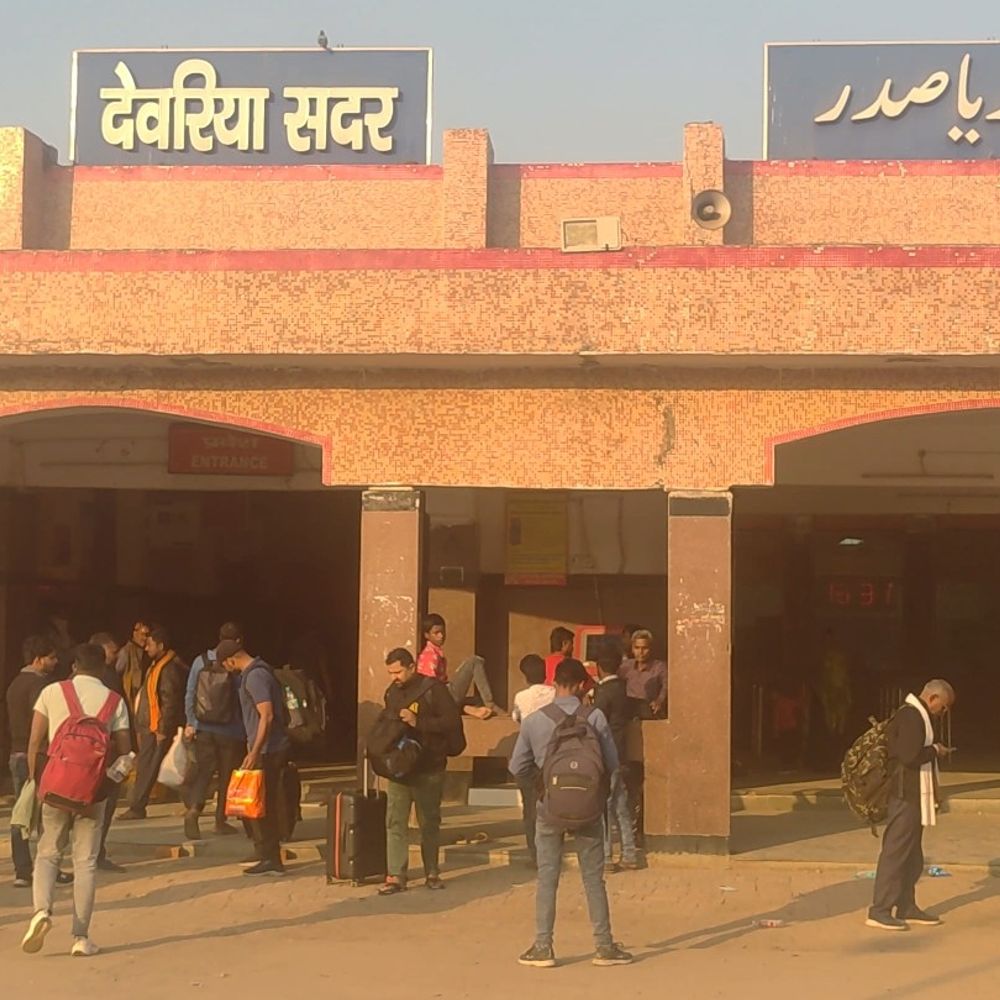 होली पर चलेगी सियालदह-गोरखपुर स्पेशल ट्रेन:देवरिया समेत कई शहरों के यात्रियों को मिलेगी राहत