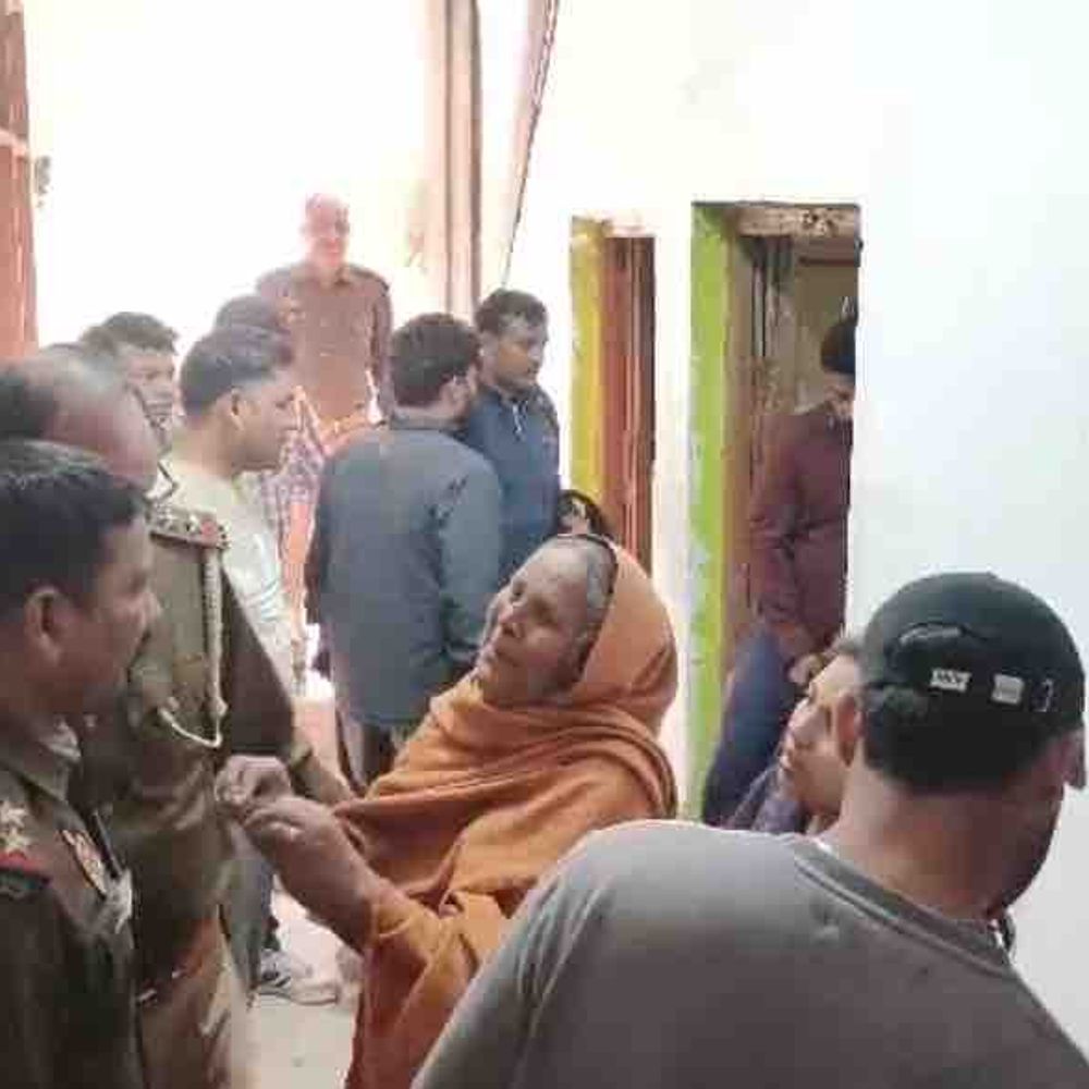 खोड़ा में युवक की संदिग्ध मौत:किराए के कमरे में फंदे पर शव लटका मिला