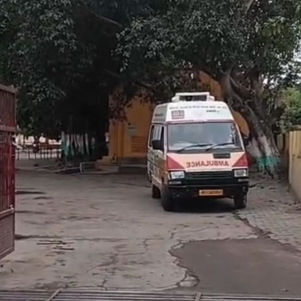 अंबेडकरनगर जिला अस्पताल में नई जांच मशीनें लगेंगी:एमसीएच विंग में आधुनिक पैथोलॉजी लैब, 40 बेड की डायलिसिस यूनिट