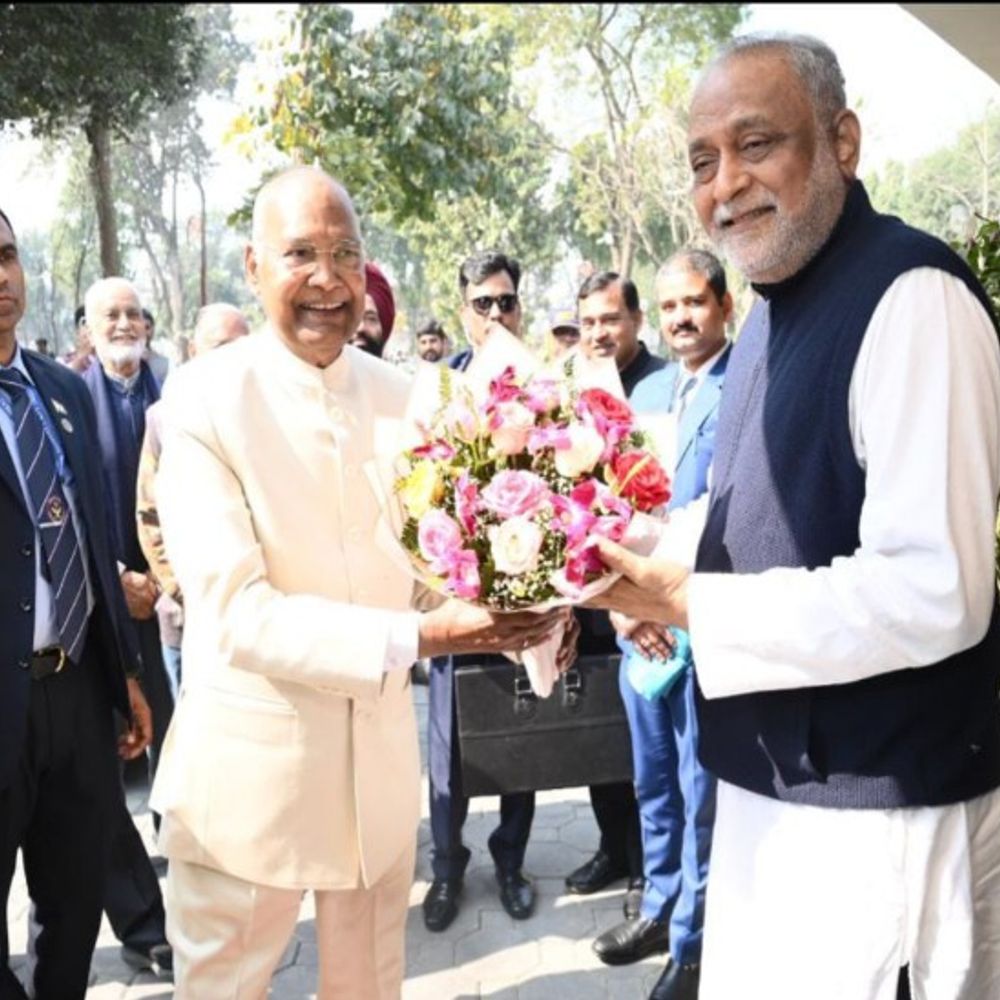 शाहजहांपुर आश्रम पहुंचे पूर्व राष्ट्रपति रामनाथ कोविंद:3 दिवसीय बसंत उत्सव में हुए शामिल, सामूहिक ध्यान से दूसरे दिन का शुभारंभ