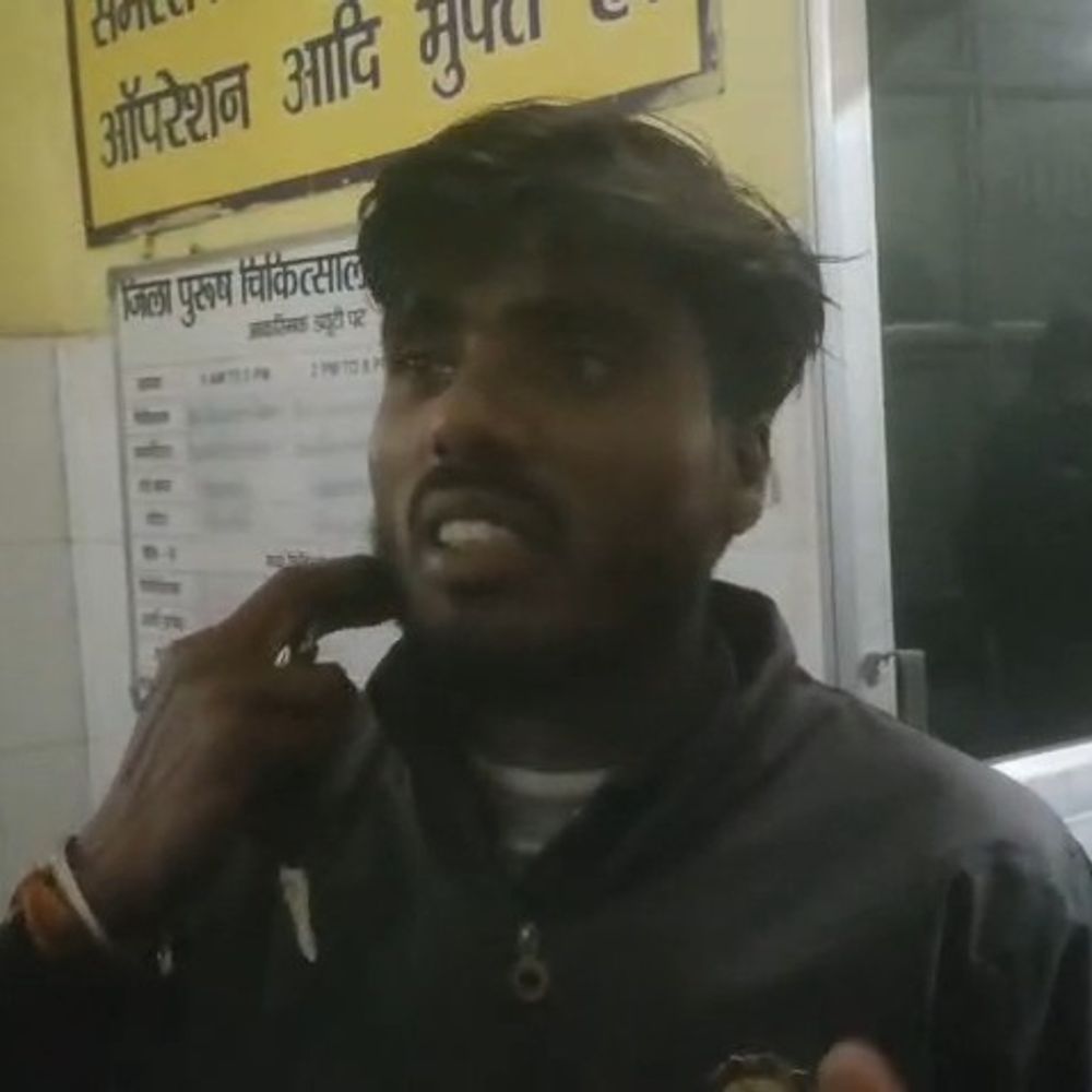 बस की टक्कर से बाइक सवार महिला की मौत:बेटा घायल, पति सुरक्षित; मुंडन संस्कार में जा रहे थे सभी