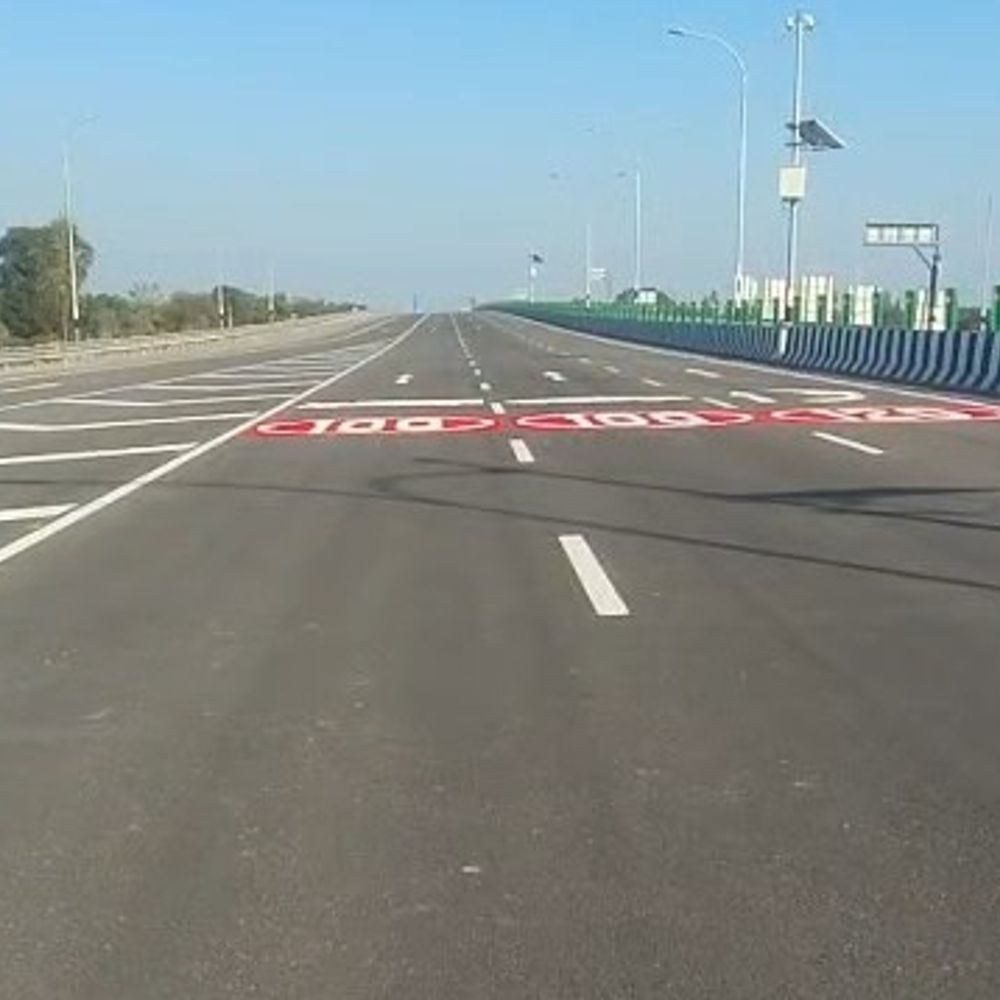 लखनऊ-कानपुर एक्सप्रेसवे 1 अप्रैल से खुलने की उम्मीद:उन्नाव में 45 मिनट में सफर पूरा कर सकेंगे वाहन सवार