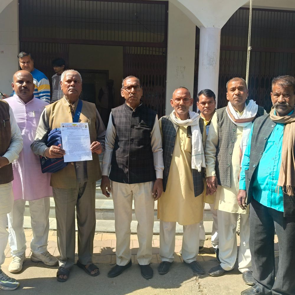 कर्पूरी ठाकुर आरक्षण मॉडल लागू करने की मांग:मथुरा में राज्यपाल को ज्ञापन, अति पिछड़ा वर्ग को प्रतिनिधित्व देने की अपील