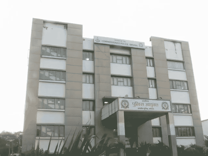 भोपाल के एक फ्लैट से ₹61 लाख कैश जब्त:  मारपीट के आरोपियों की सर्चिंग के दौरान मिली रकम; हवाला की आशंका, 3 युवक हिरासत में – Bhopal News