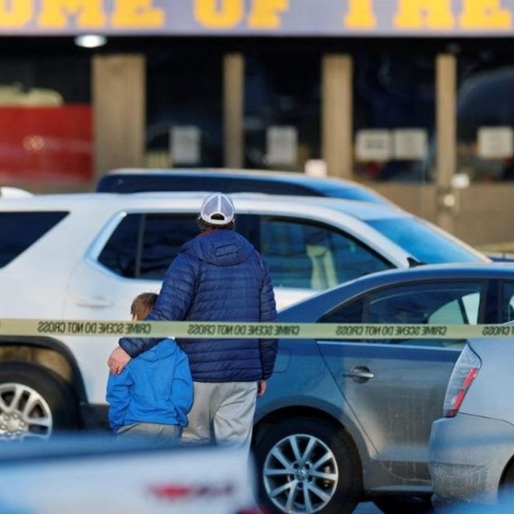 अमेरिका के रोड आइलैंड में गोलीबारी में 3 की मौत:3 अन्य लोग घायल, पारिवारिक झगड़ा शूटिंग की वजह