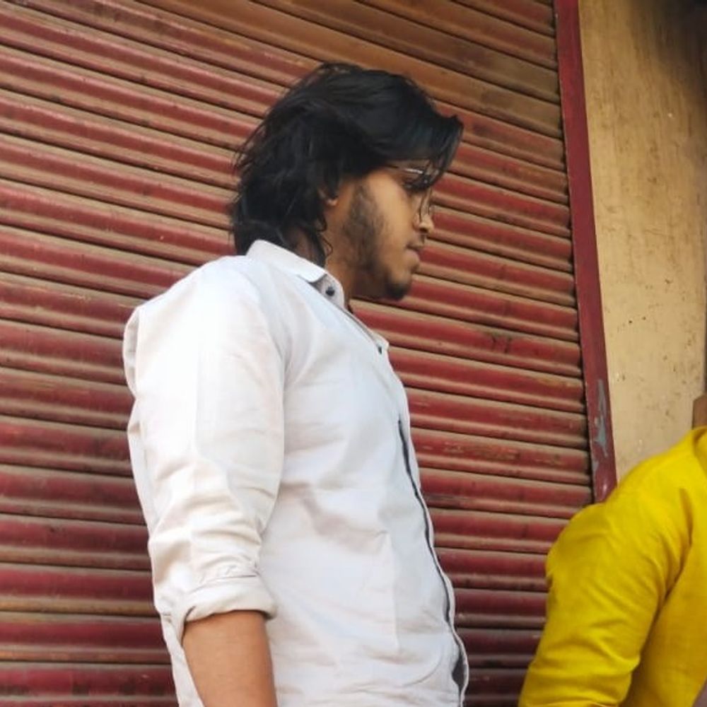 वाराणसी नगर-निगम की बड़ी कार्रवाई, विश्वेश्वरगंज में दो दुकानें सील:81 रुपए हजार किराया था बाकी, नोटिस देने के बाद भी नहीं किया जमा